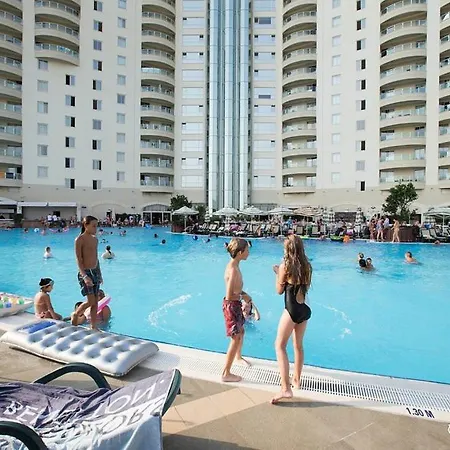 In Goldcity In The Main Building With Amazing View Kargicak Mahmutlar With Private