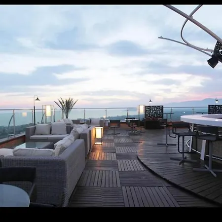 In Goldcity In The Main Building With Amazing View Kargicak Mahmutlar With Private Aparthotel Alanya