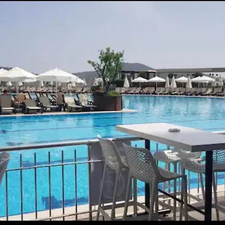 Aparthotel In Goldcity In The Main Building With Amazing View Kargicak Mahmutlar With Private *
