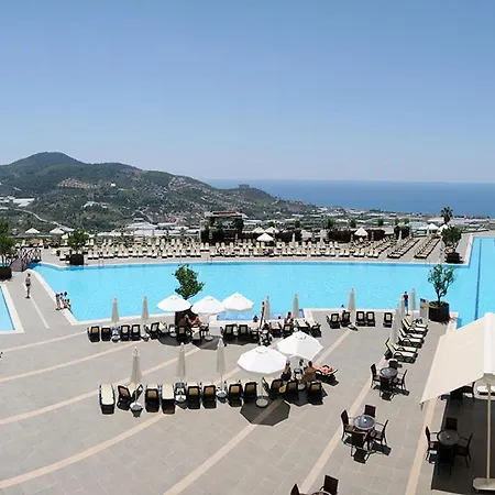 In Goldcity In The Main Building With Amazing View Kargicak Mahmutlar With Private Aparthotel *