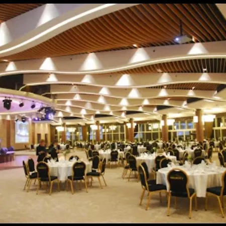 In Goldcity In The Main Building With Amazing View Kargicak Mahmutlar With Private Aparthotel *
