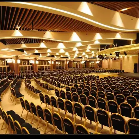 In Goldcity In The Main Building With Amazing View Kargicak Mahmutlar With Private Aparthotel Alanya